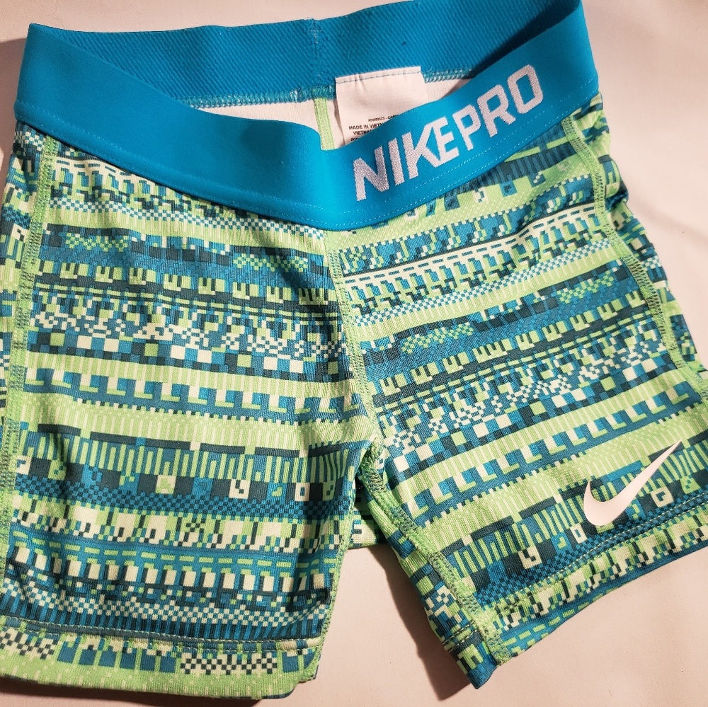 [Nike Pro ] Dri- Fit workout shorts 💎💎